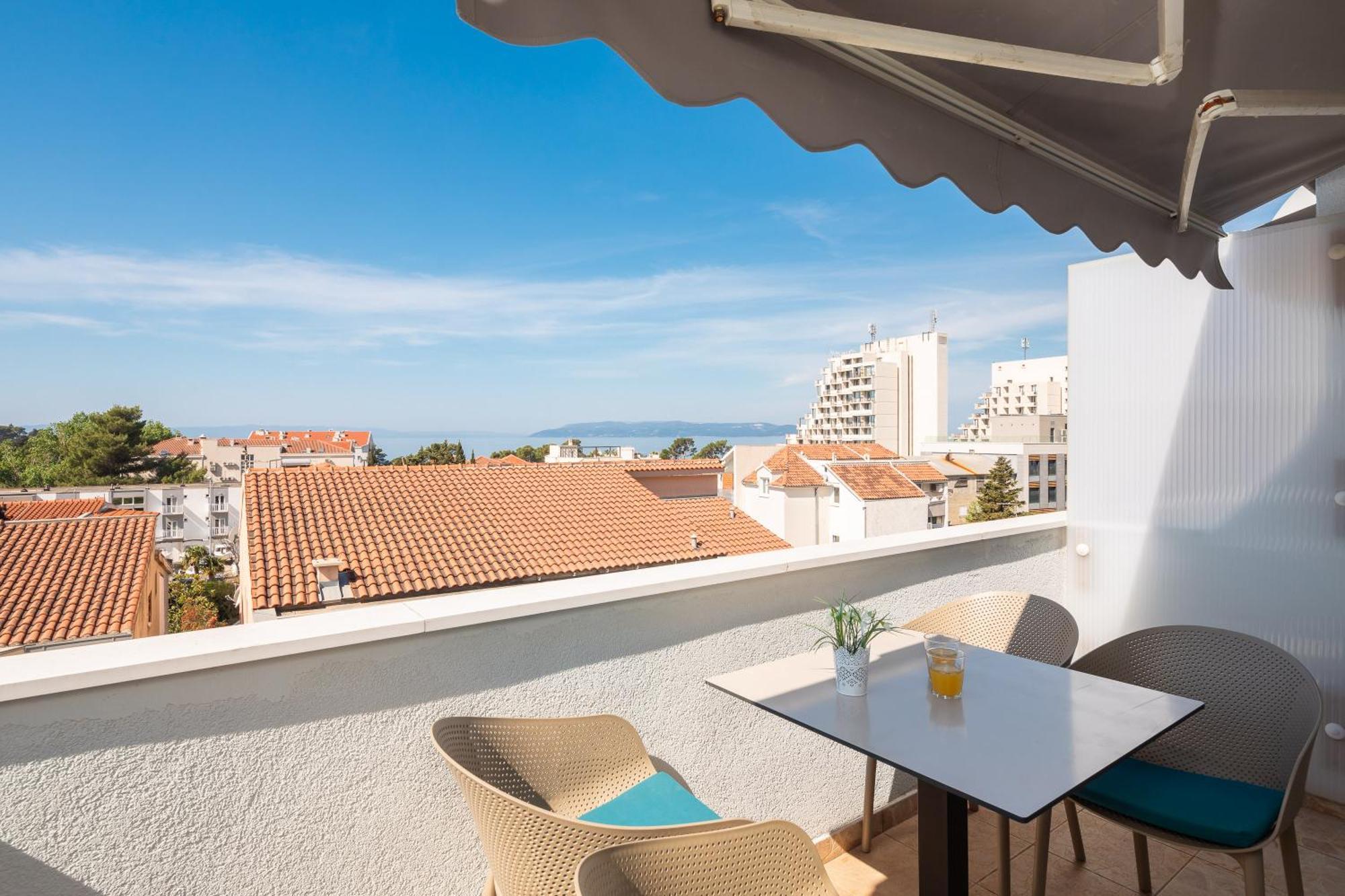 Apartments Near Central Beach With Free Parking Макарська Екстер'єр фото