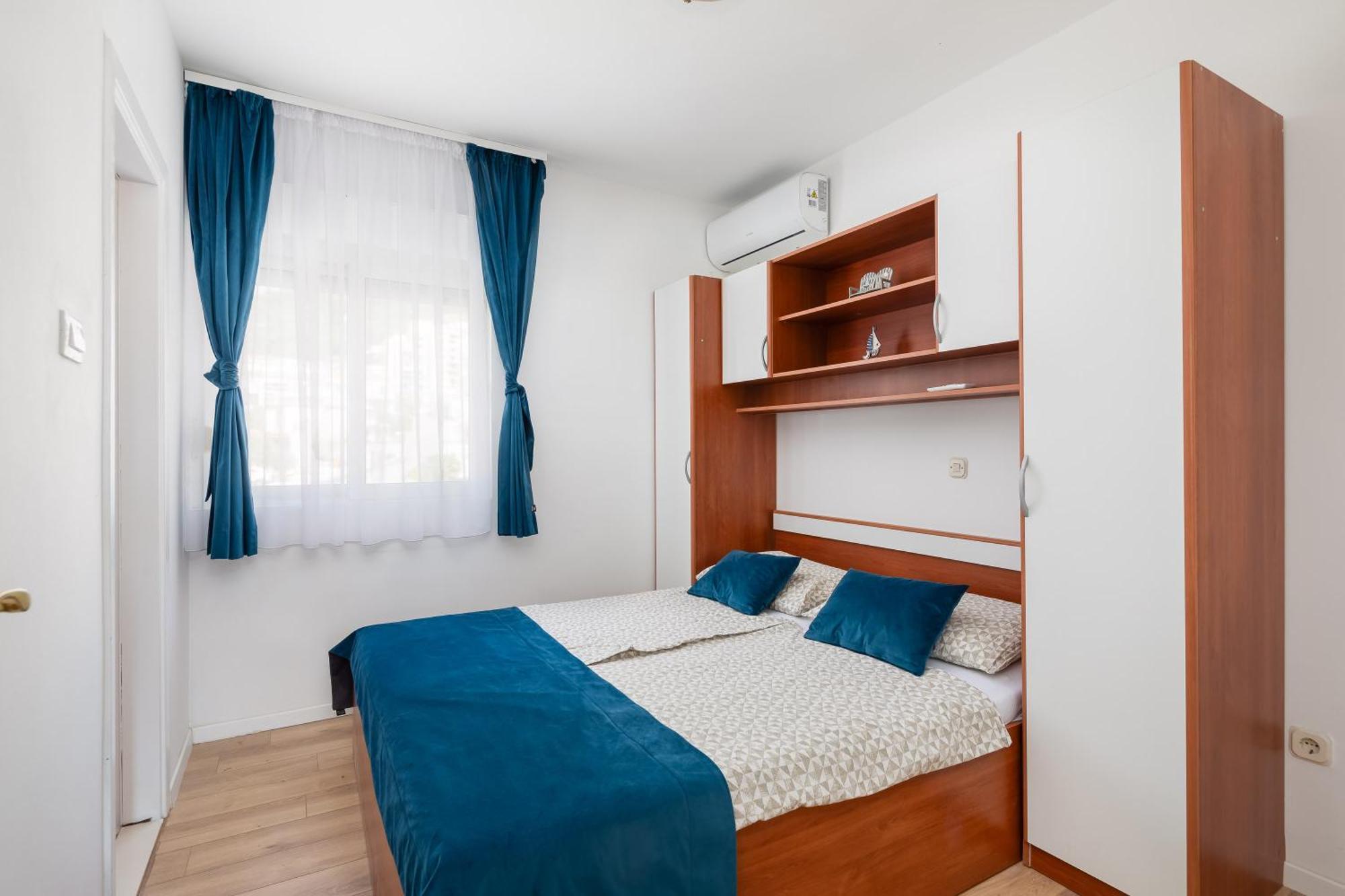 Apartments Near Central Beach With Free Parking Макарська Номер фото